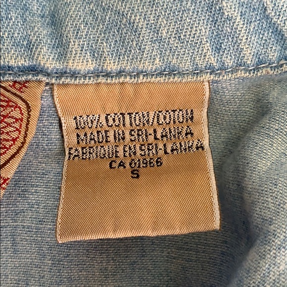 Ignite Sleeveless Light Denim Top - Picture 7 of 9